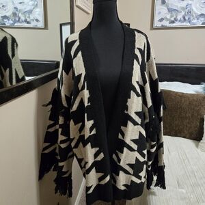 Stylish Black and Cream Women's Sweater With Fringe NWT By Ee: Some